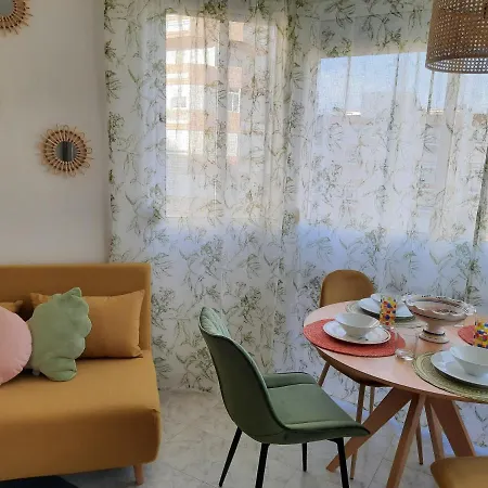 Flat Studio 150m From The Beach With Pool Apartamento *