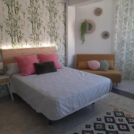 Flat Studio 150m From The Beach With Pool
